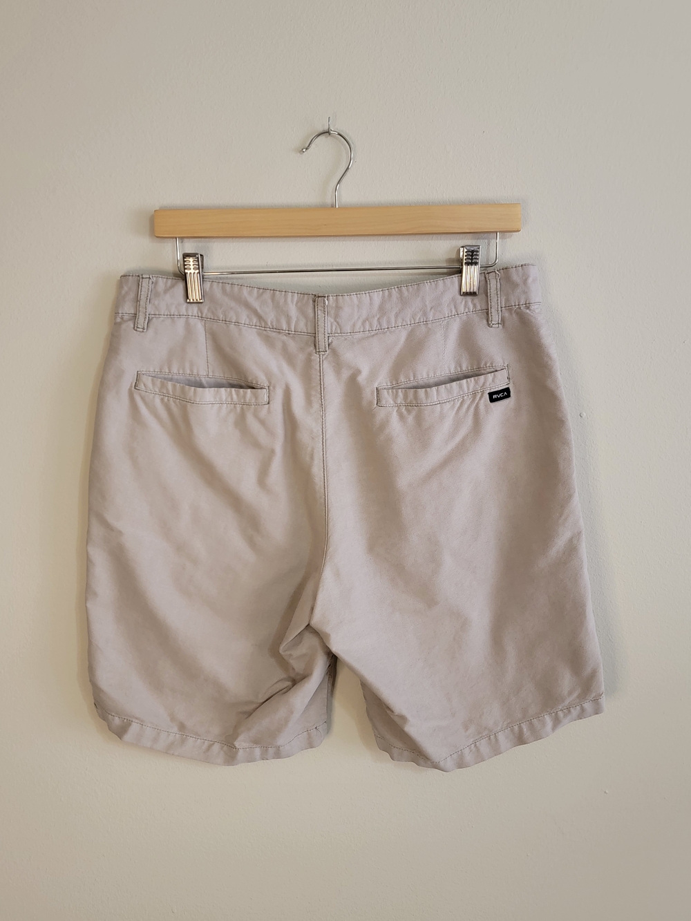 RVCA Men’s Light Beige Flat-Front Chino Shorts